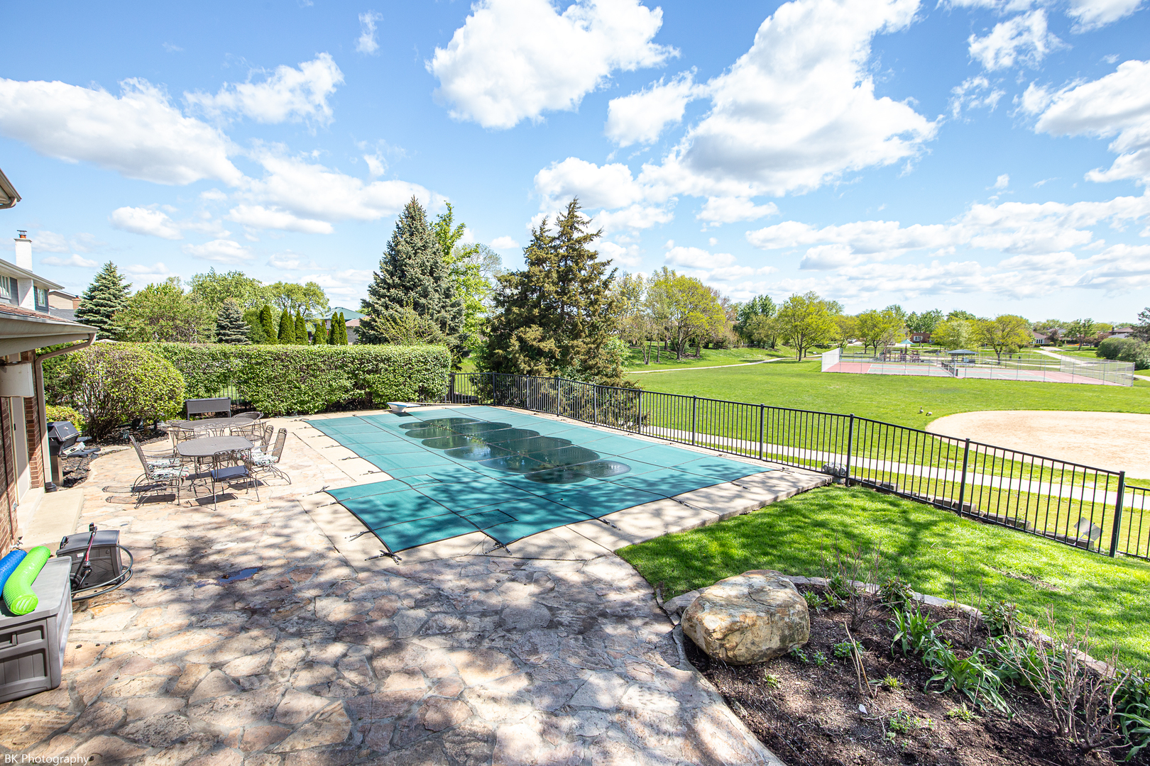 6645 Wedgewood Lane, Willowbrook, IL 60527