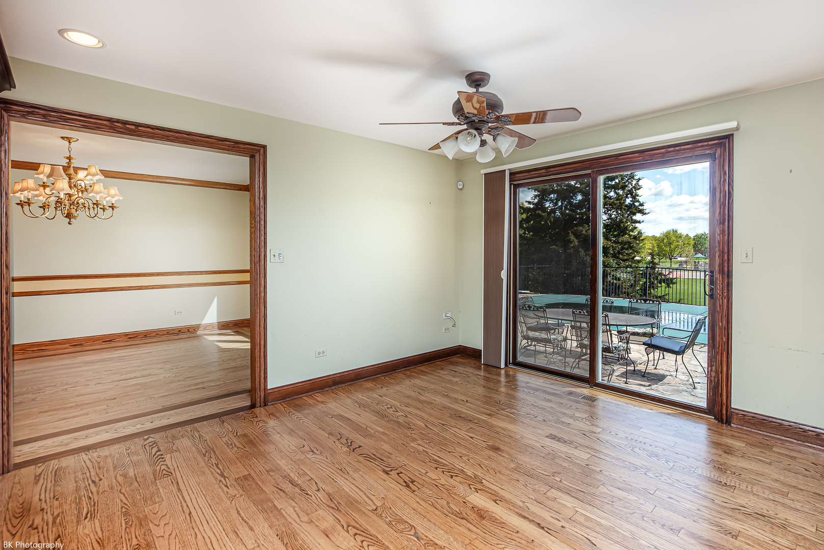 6645 Wedgewood Lane, Willowbrook, IL 60527