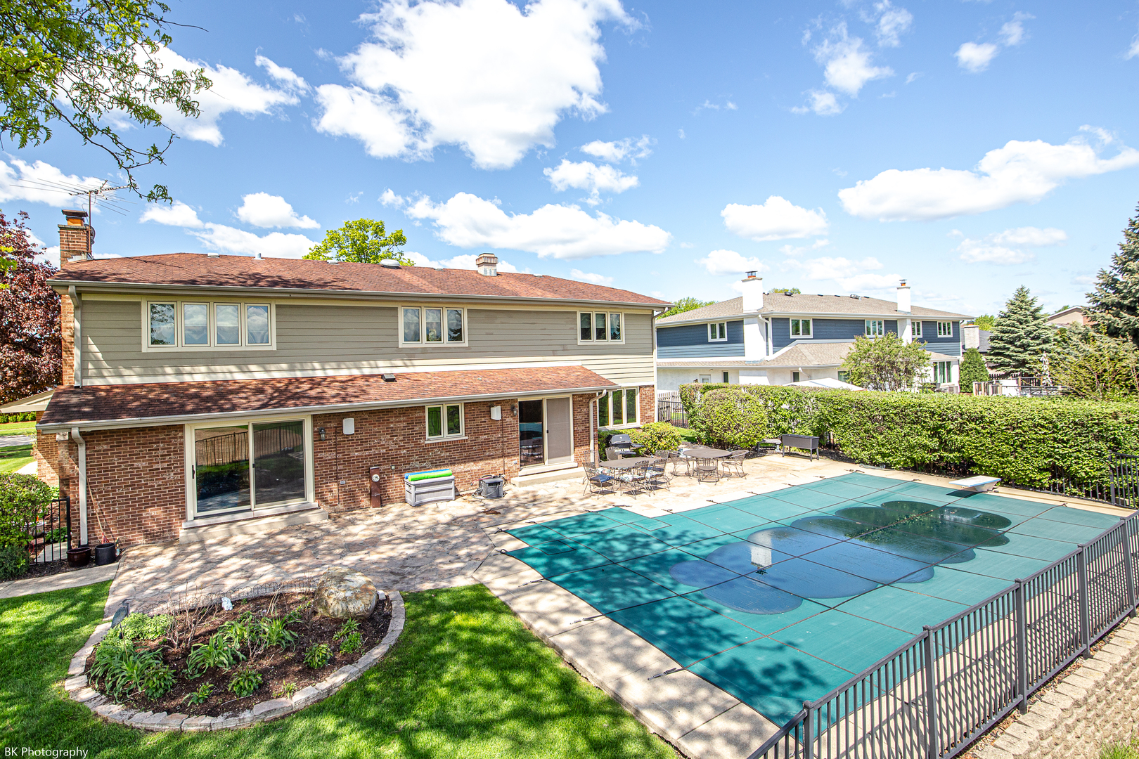6645 Wedgewood Lane, Willowbrook, IL 60527