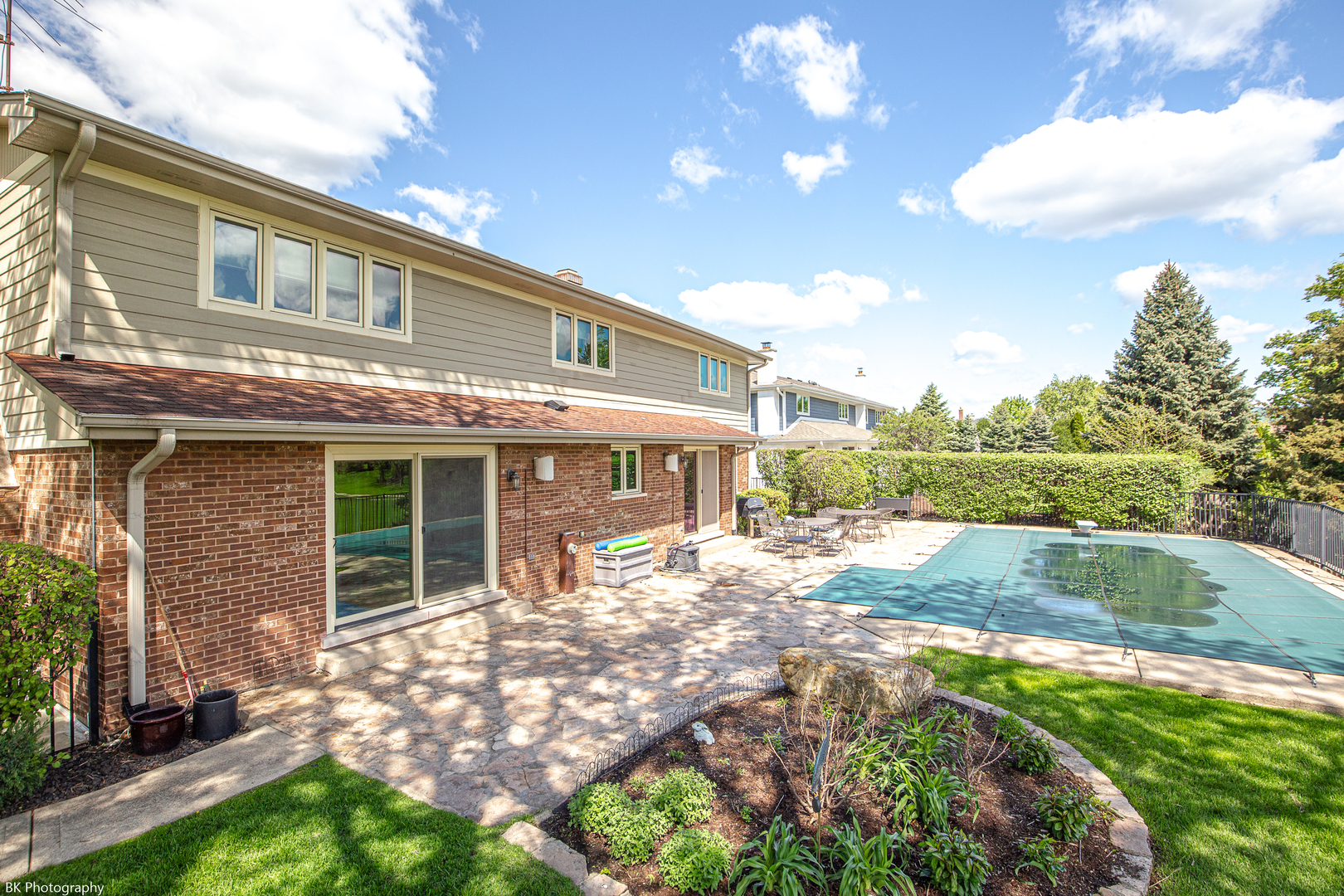 6645 Wedgewood Lane, Willowbrook, IL 60527