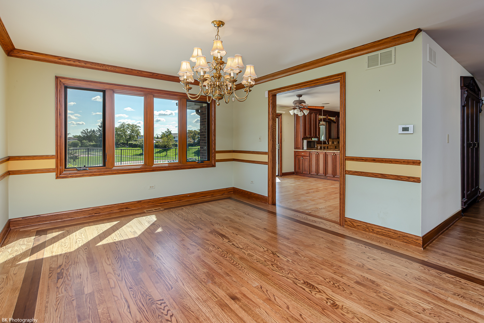 6645 Wedgewood Lane, Willowbrook, IL 60527