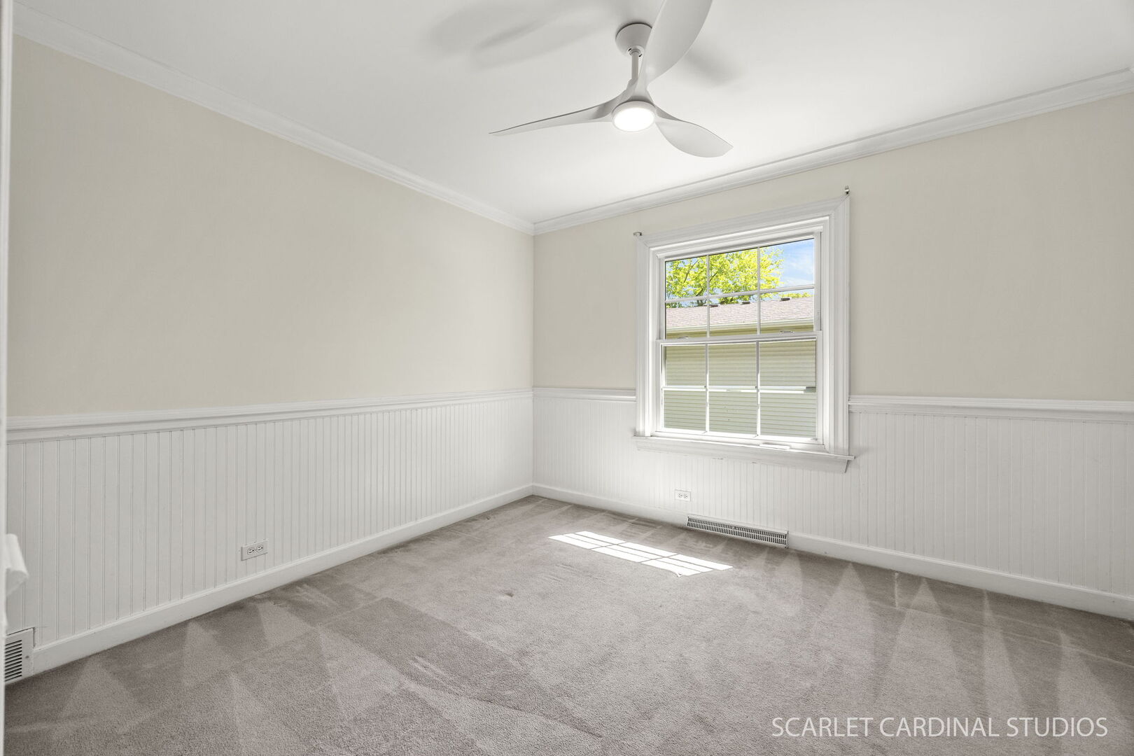 27W170 FLEMING Drive, Winfield, IL 60190