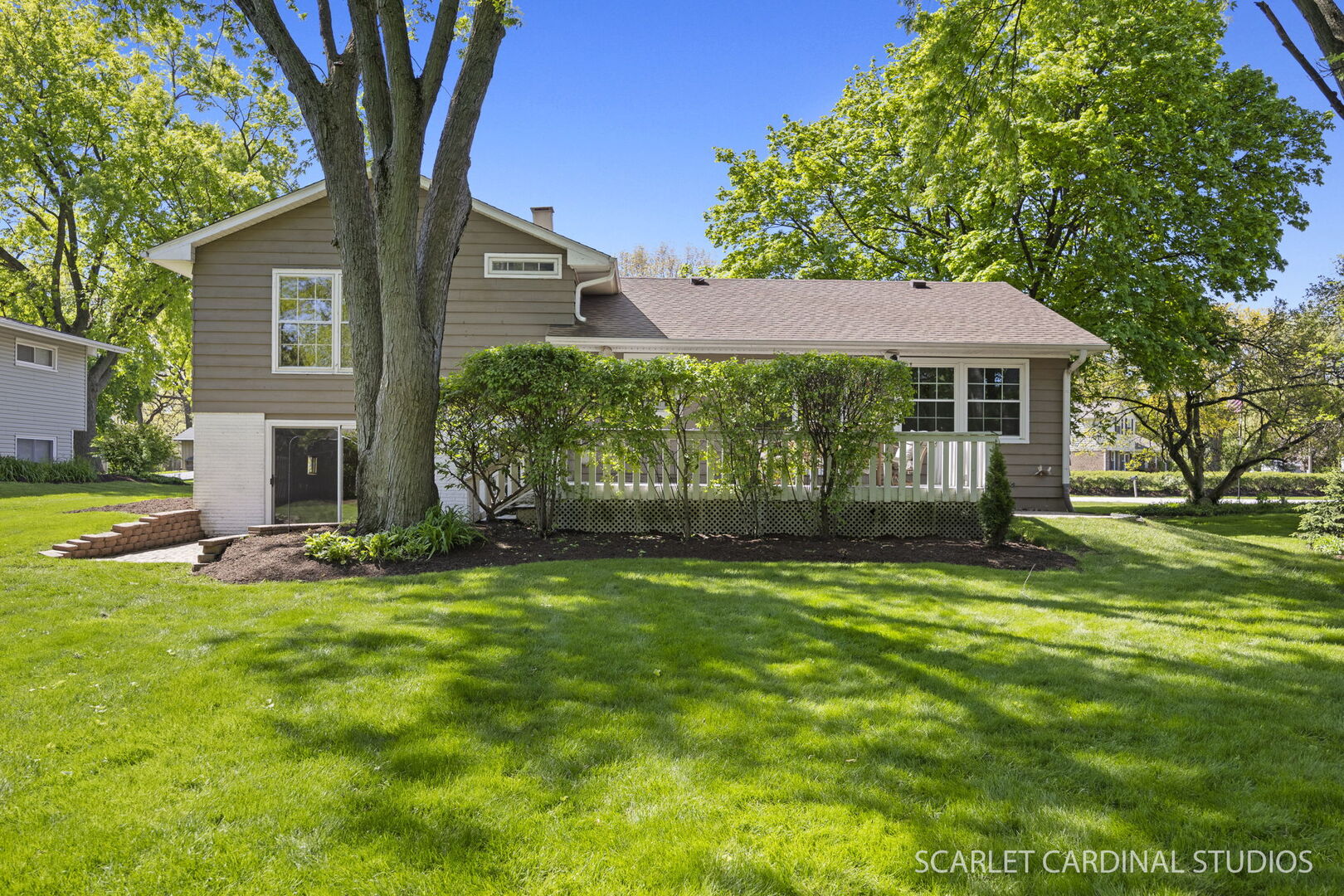 27W170 FLEMING Drive, Winfield, IL 60190