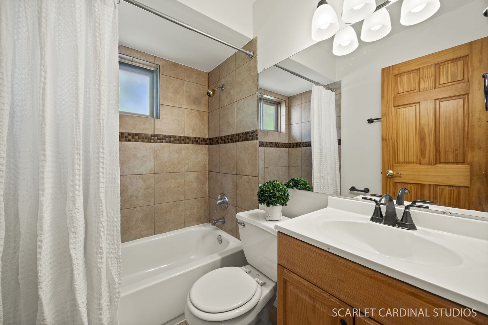 27W170 FLEMING Drive, Winfield, IL 60190