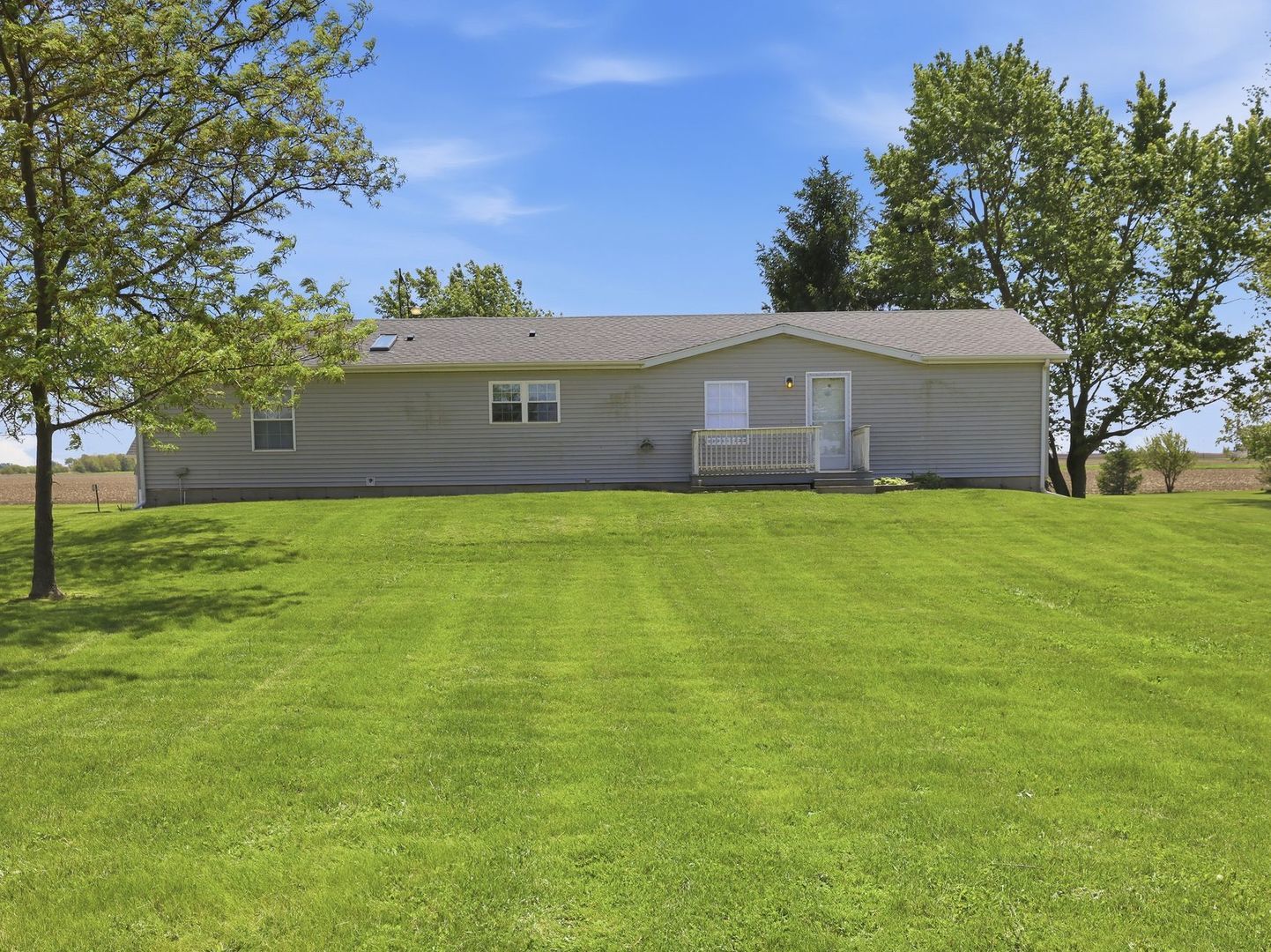 10078 State Route 9 Route, Hoopeston, IL 60942