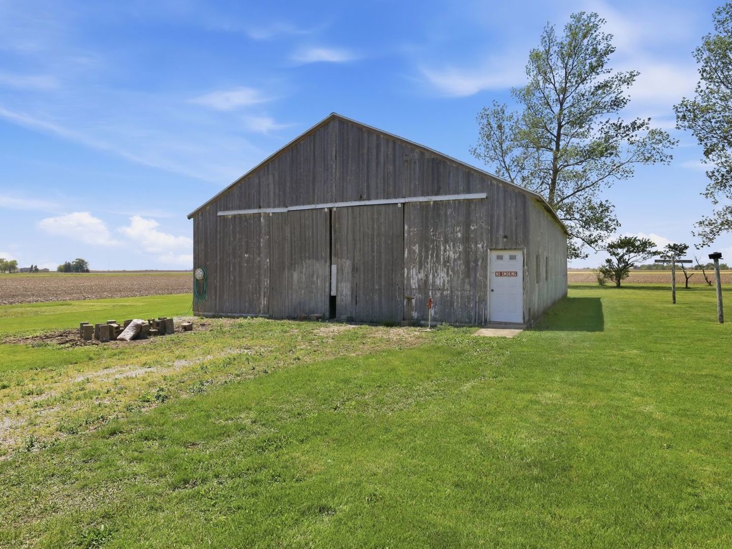 10078 State Route 9 Route, Hoopeston, IL 60942