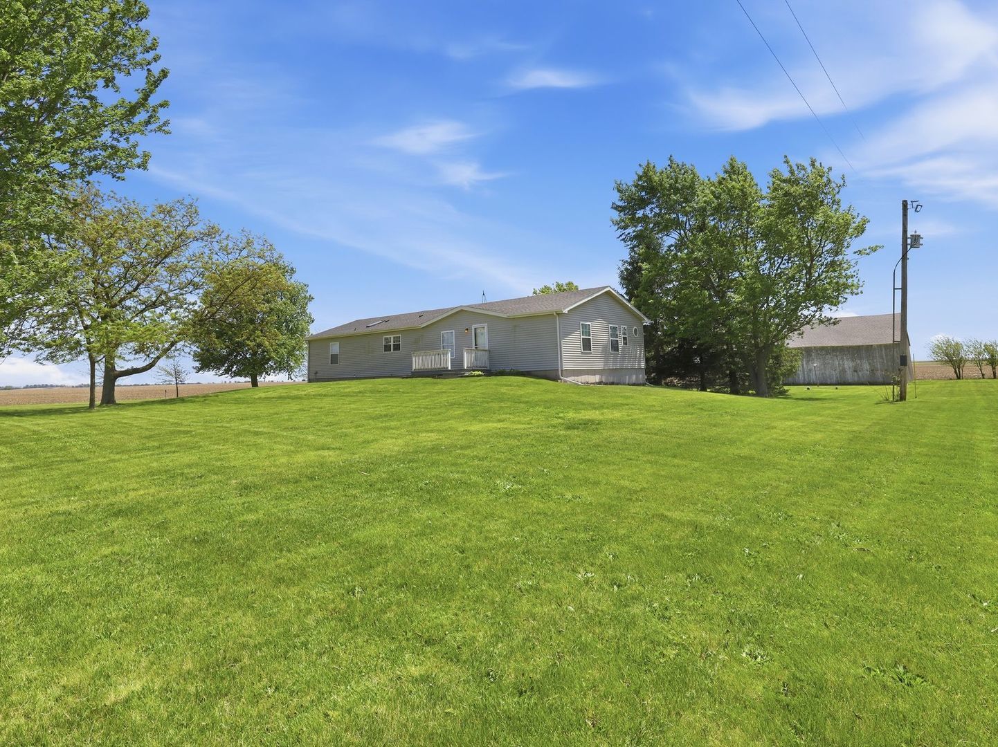 10078 State Route 9 Route, Hoopeston, IL 60942