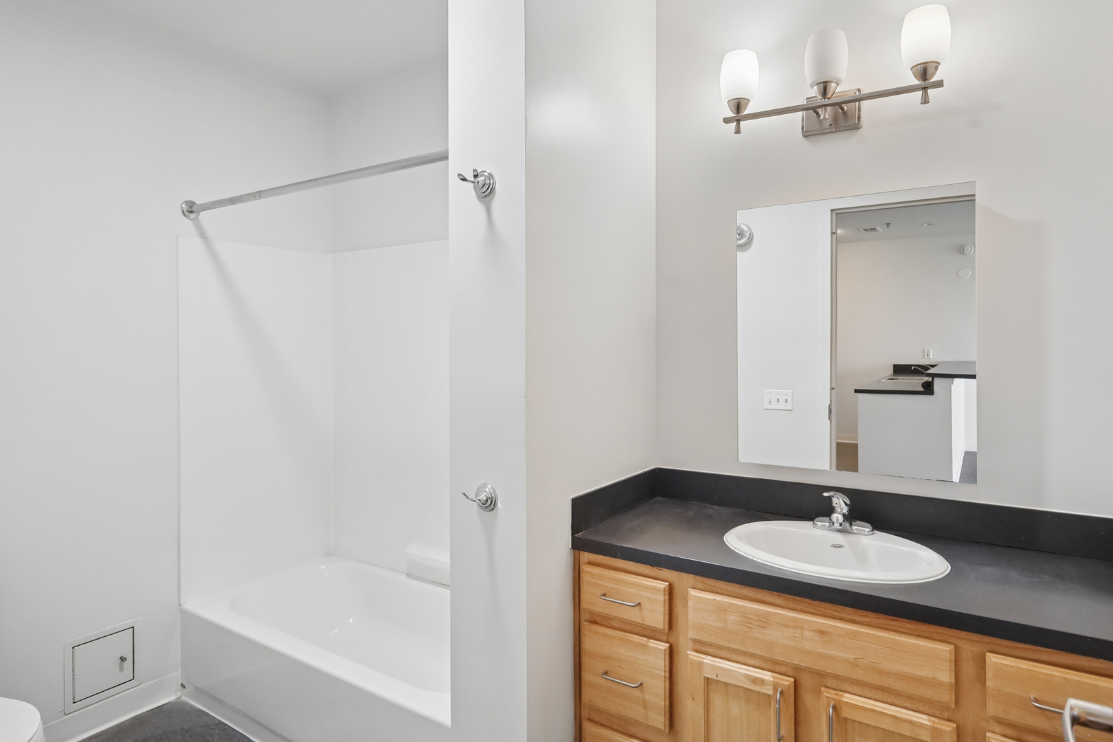 3622 S State Street #413, Chicago, IL 60609
