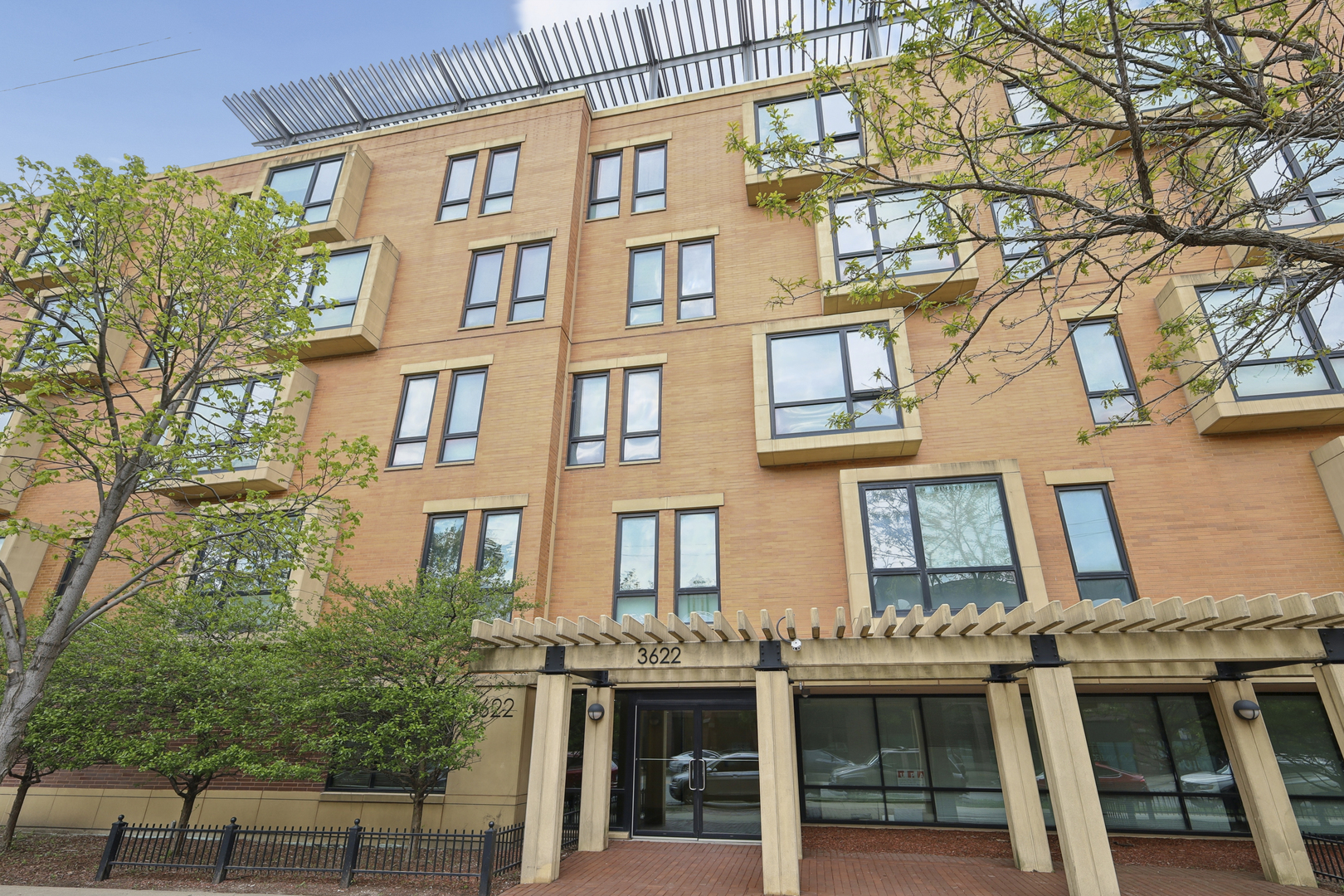 3622 S State Street #413, Chicago, IL 60609