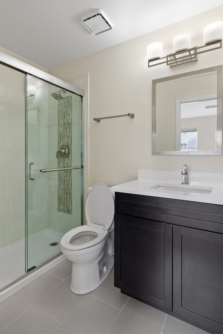 303 Glen Leven Court #303, Schaumburg, IL 60194