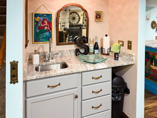 910 Shields Avenue, Winthrop Harbor, IL 60096