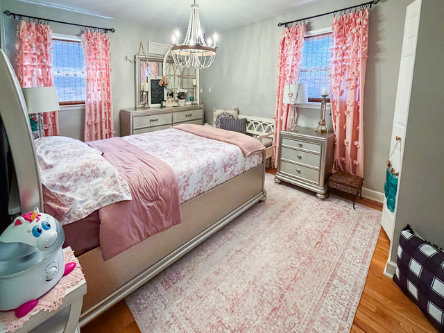 910 Shields Avenue, Winthrop Harbor, IL 60096
