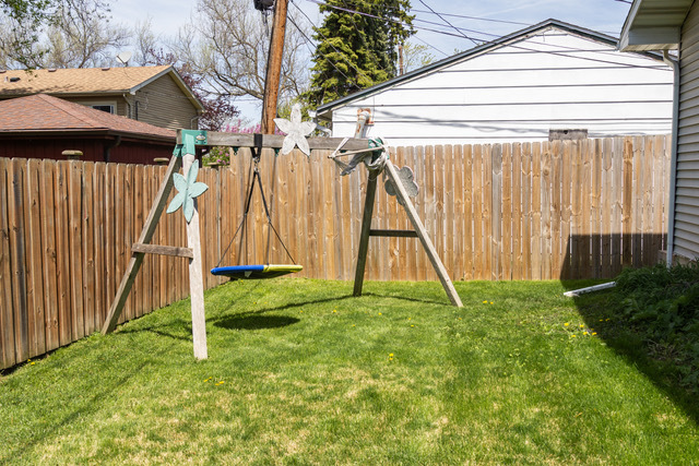 910 Shields Avenue, Winthrop Harbor, IL 60096