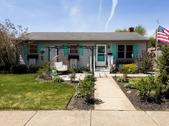 910 Shields Avenue, Winthrop Harbor, IL 60096