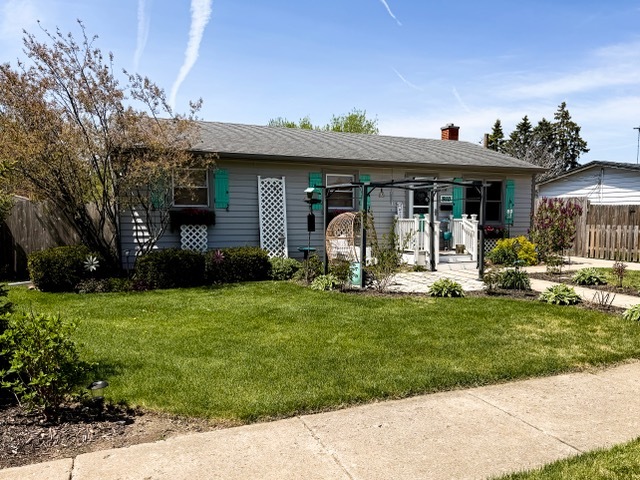 910 Shields Avenue, Winthrop Harbor, IL 60096