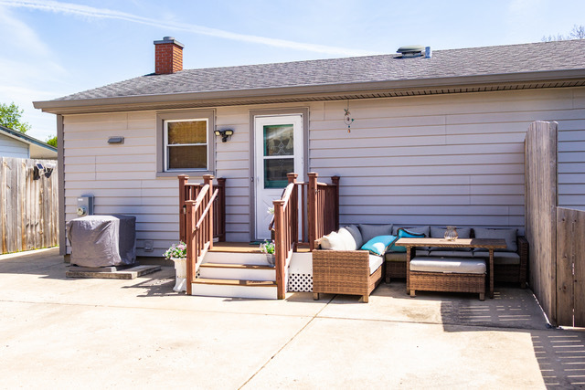 910 Shields Avenue, Winthrop Harbor, IL 60096