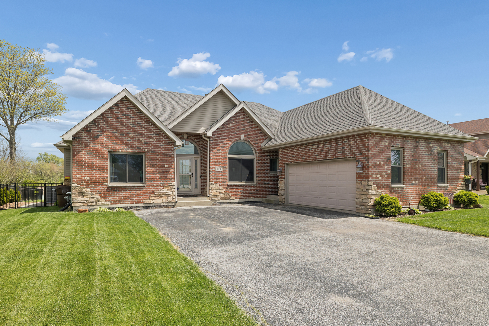 625 Merganser Lane, Peotone, IL 60468