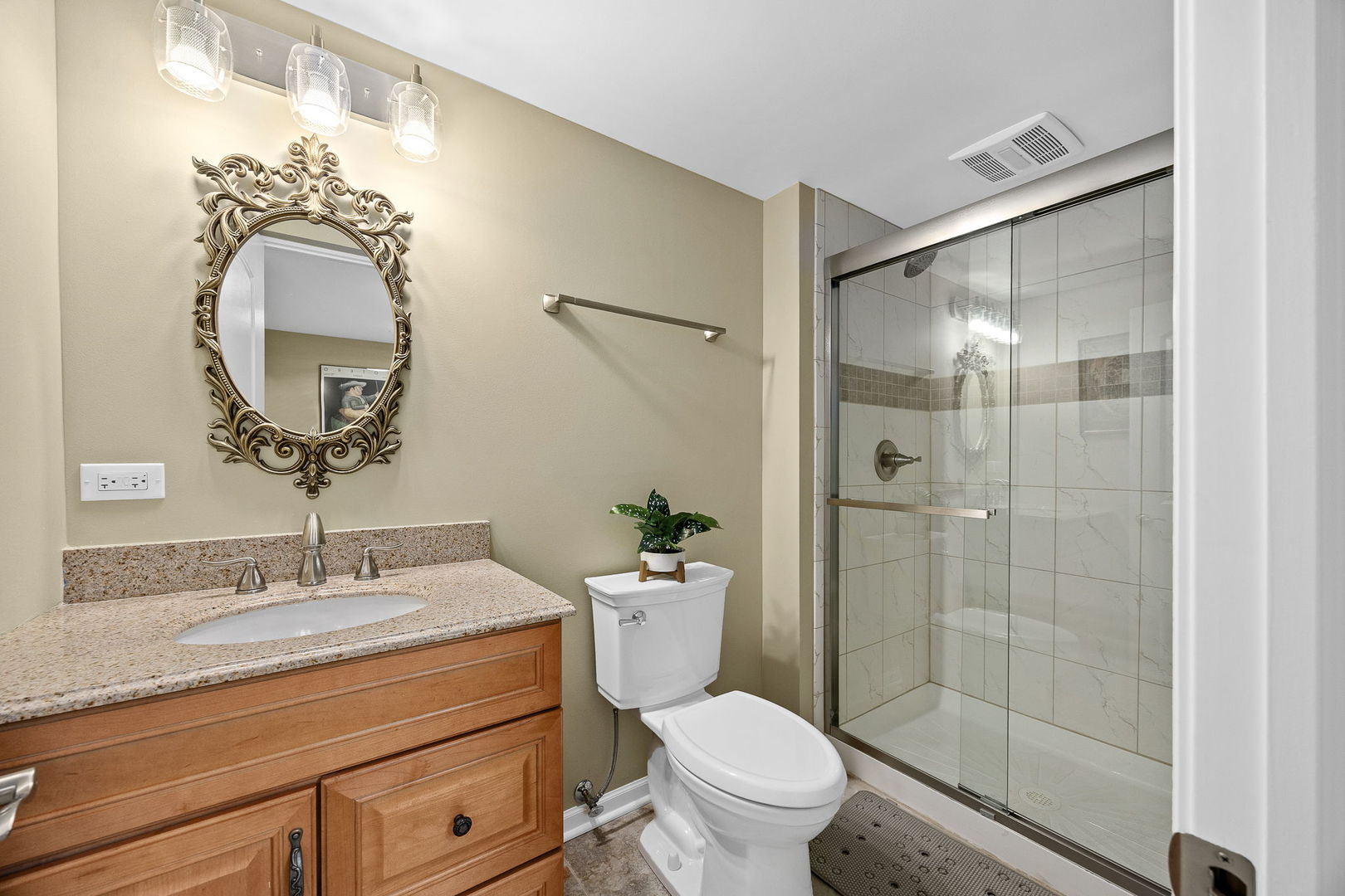 1706 Holly Avenue, Darien, IL 60561