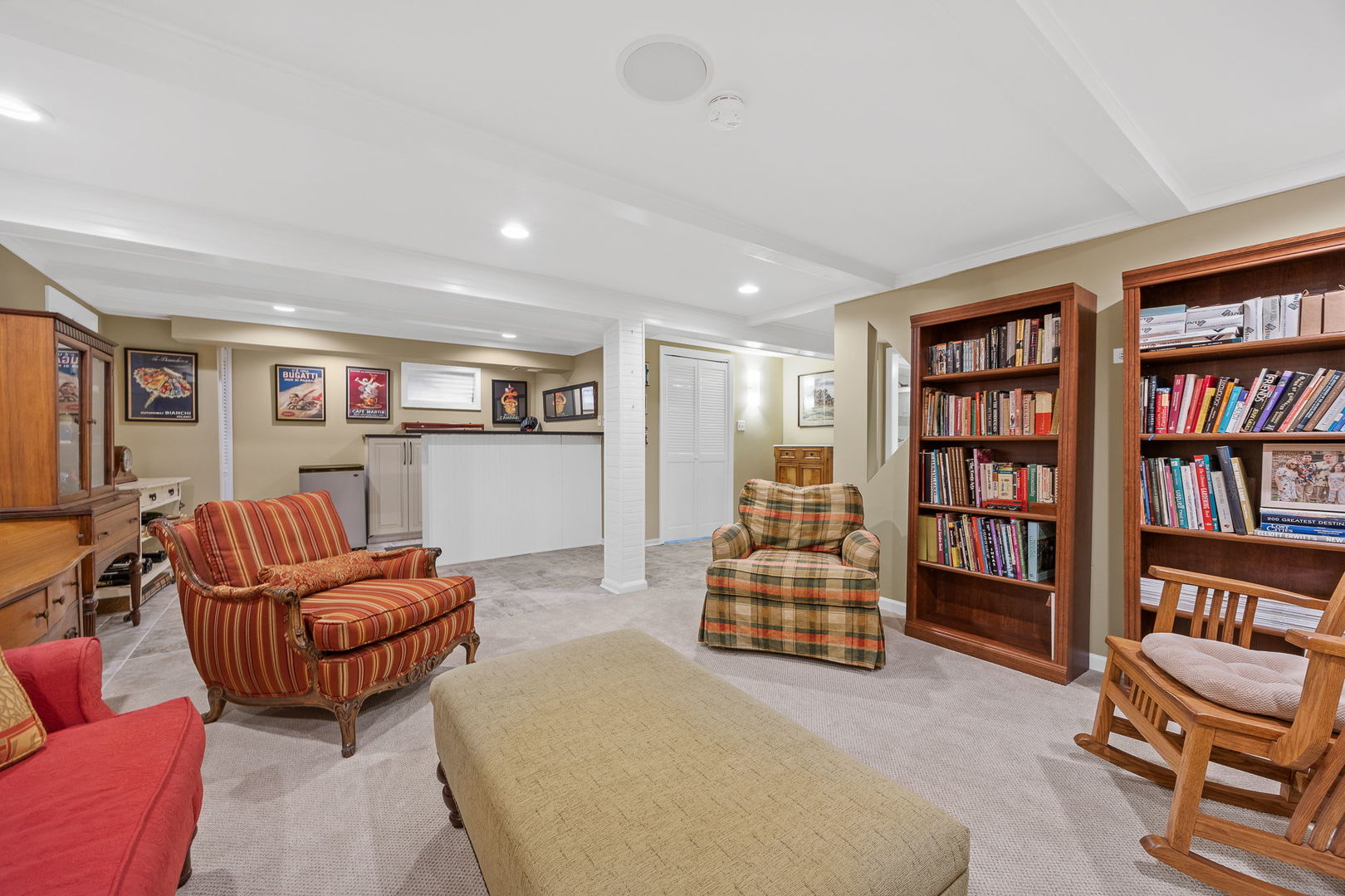 1706 Holly Avenue, Darien, IL 60561