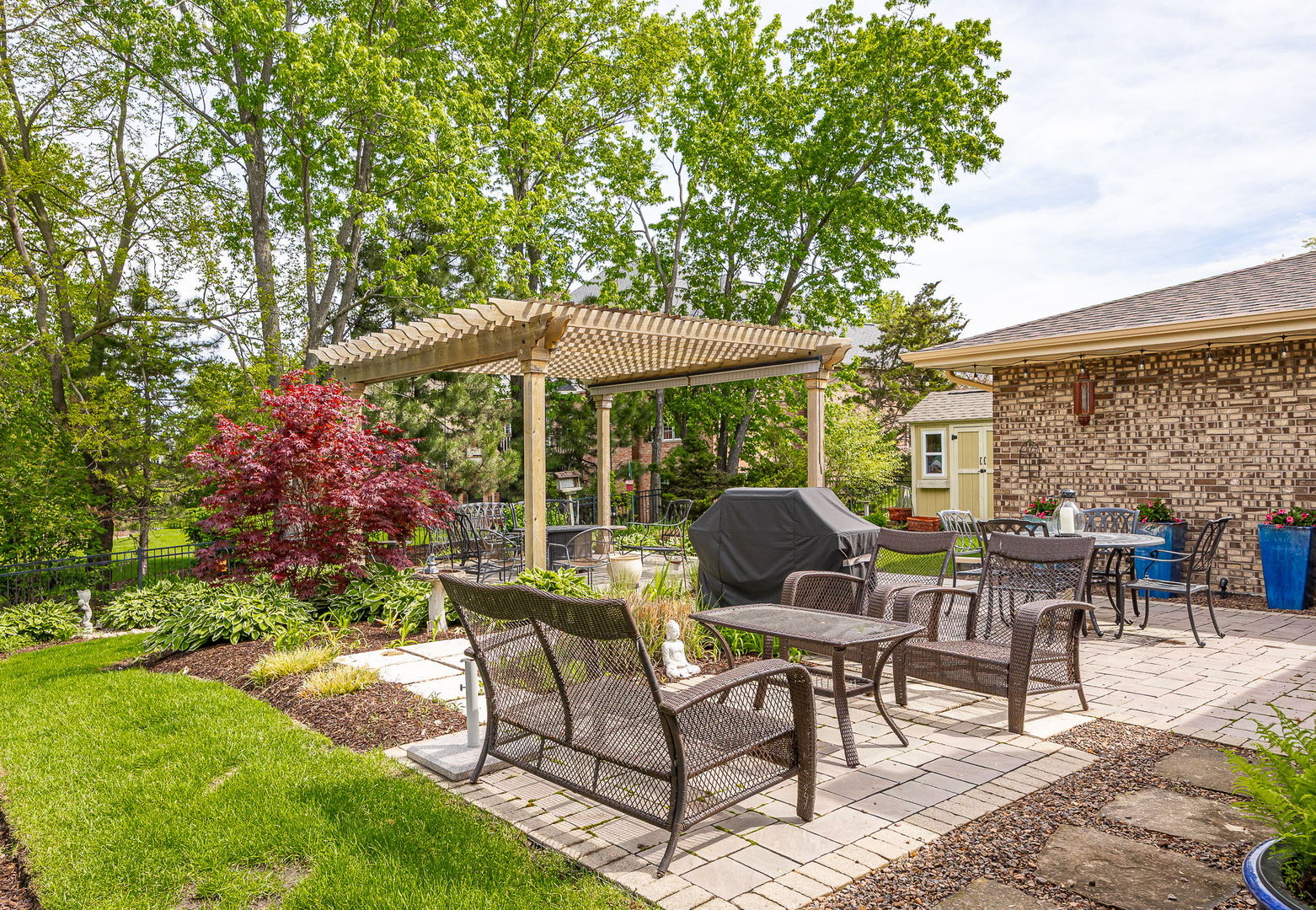 1706 Holly Avenue, Darien, IL 60561