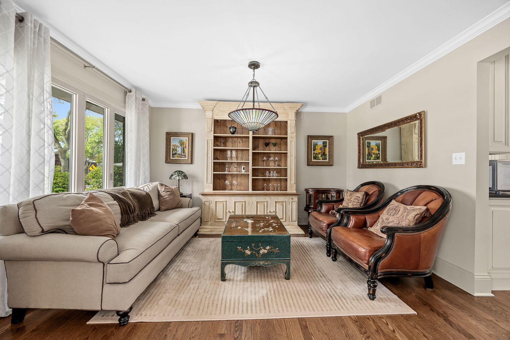 1706 Holly Avenue, Darien, IL 60561