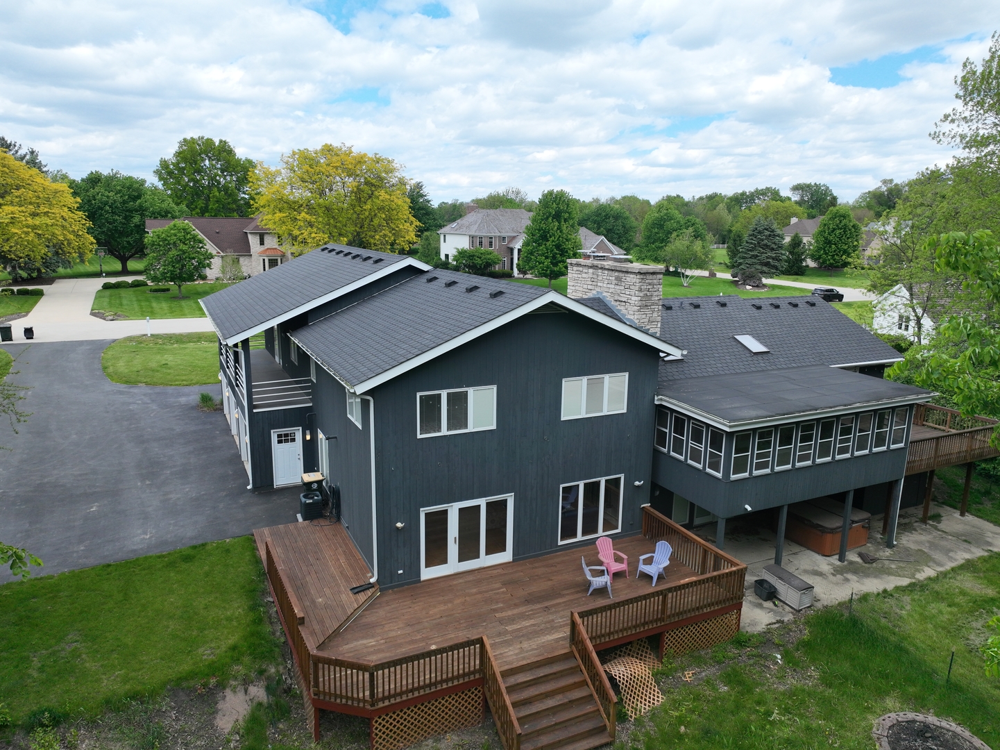 71 Oak Creek Drive, Yorkville, IL 60560