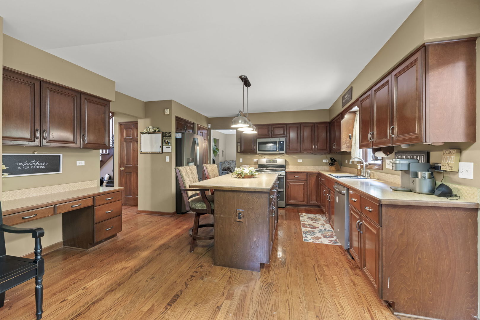 17004 Arbor Creek Drive, Plainfield, IL 60586