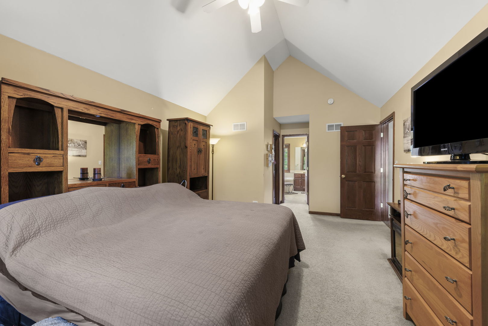 17004 Arbor Creek Drive, Plainfield, IL 60586