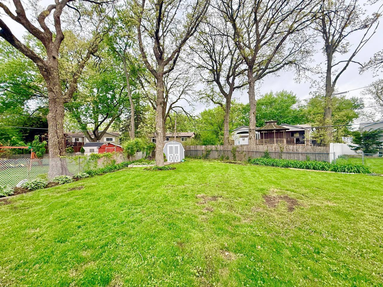 3 Catalpa Court, Woodridge, IL 60517