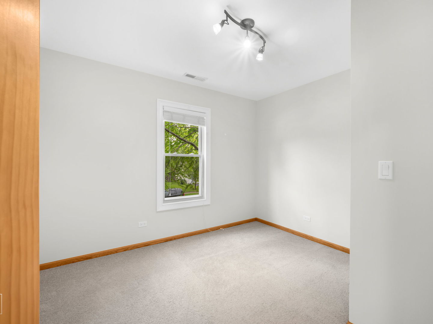 1390 River Oak Drive, Naperville, IL 60565