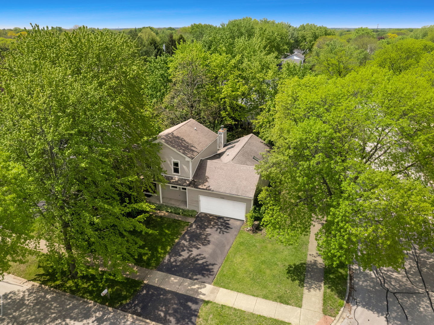 1390 River Oak Drive, Naperville, IL 60565