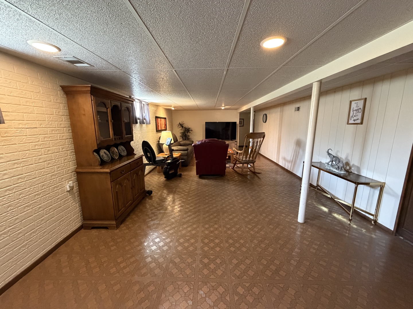 8759 Natoma Avenue, Oak Lawn, IL 60453
