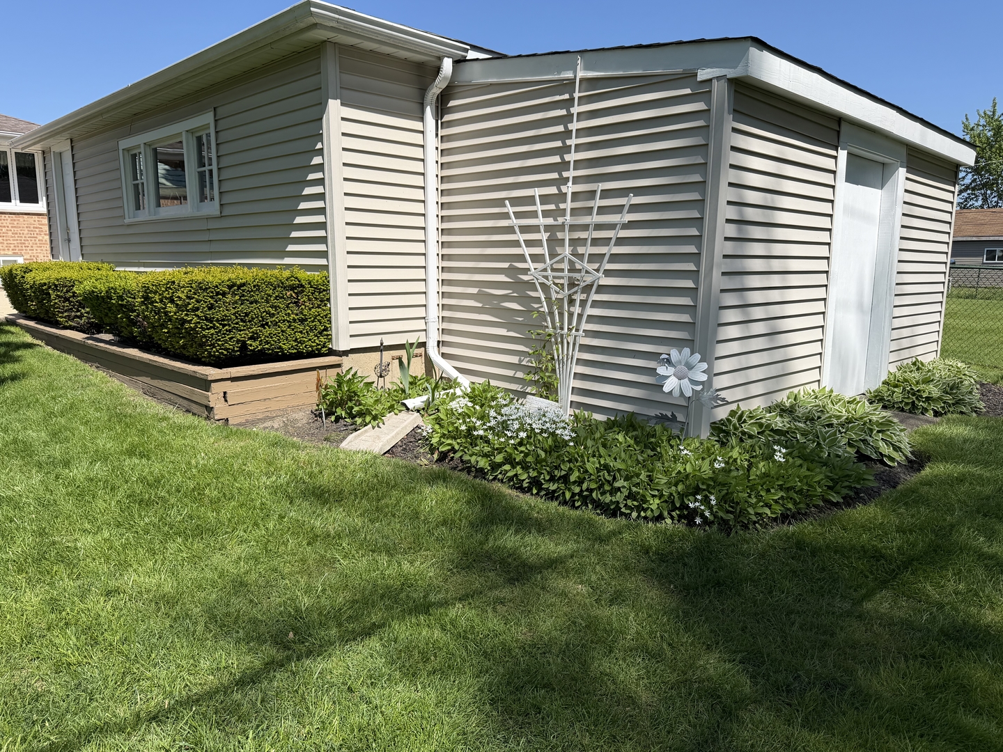 8759 Natoma Avenue, Oak Lawn, IL 60453