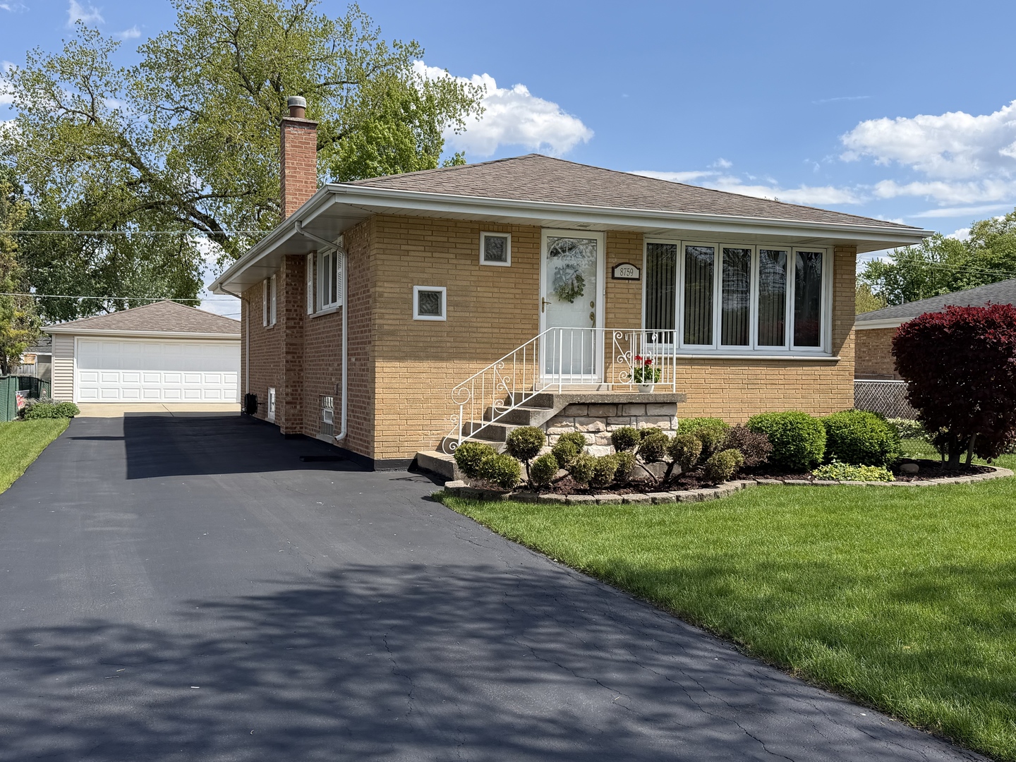 8759 Natoma Avenue, Oak Lawn, IL 60453