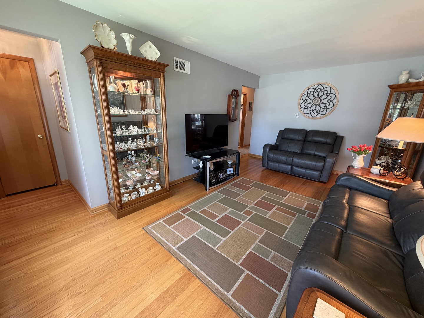 8759 Natoma Avenue, Oak Lawn, IL 60453