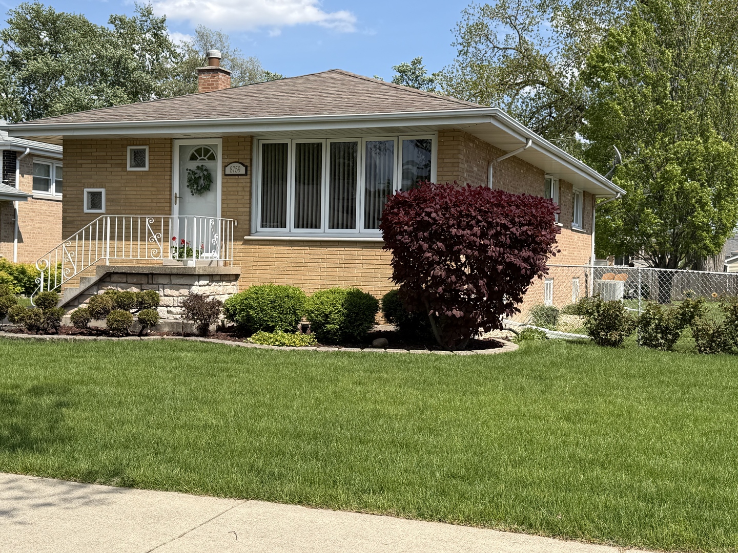 8759 Natoma Avenue, Oak Lawn, IL 60453