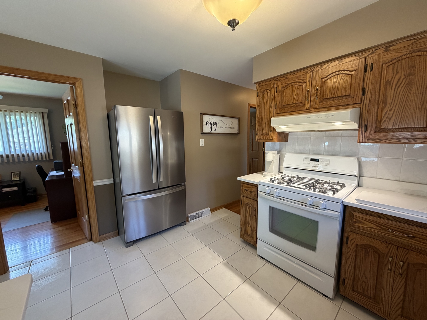 8759 Natoma Avenue, Oak Lawn, IL 60453