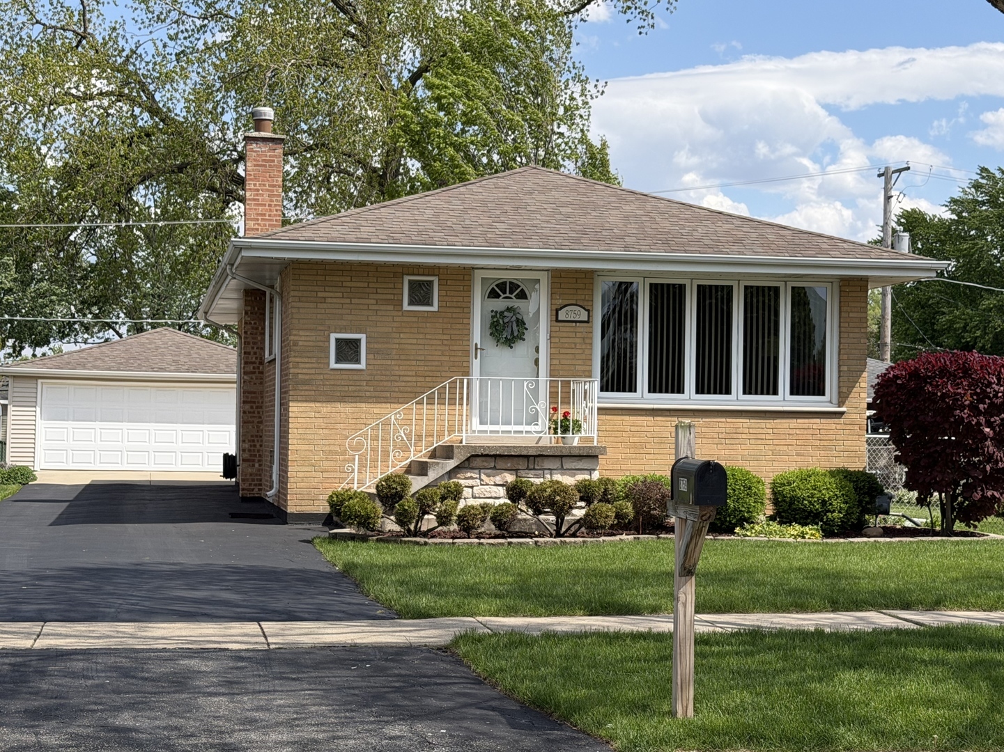 8759 Natoma Avenue, Oak Lawn, IL 60453