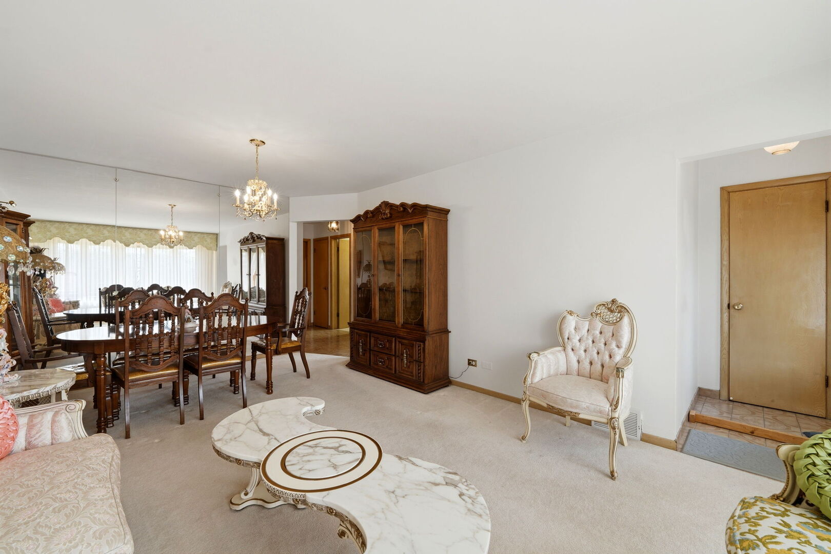4917 N Oriole Avenue, Harwood Heights, IL 60706