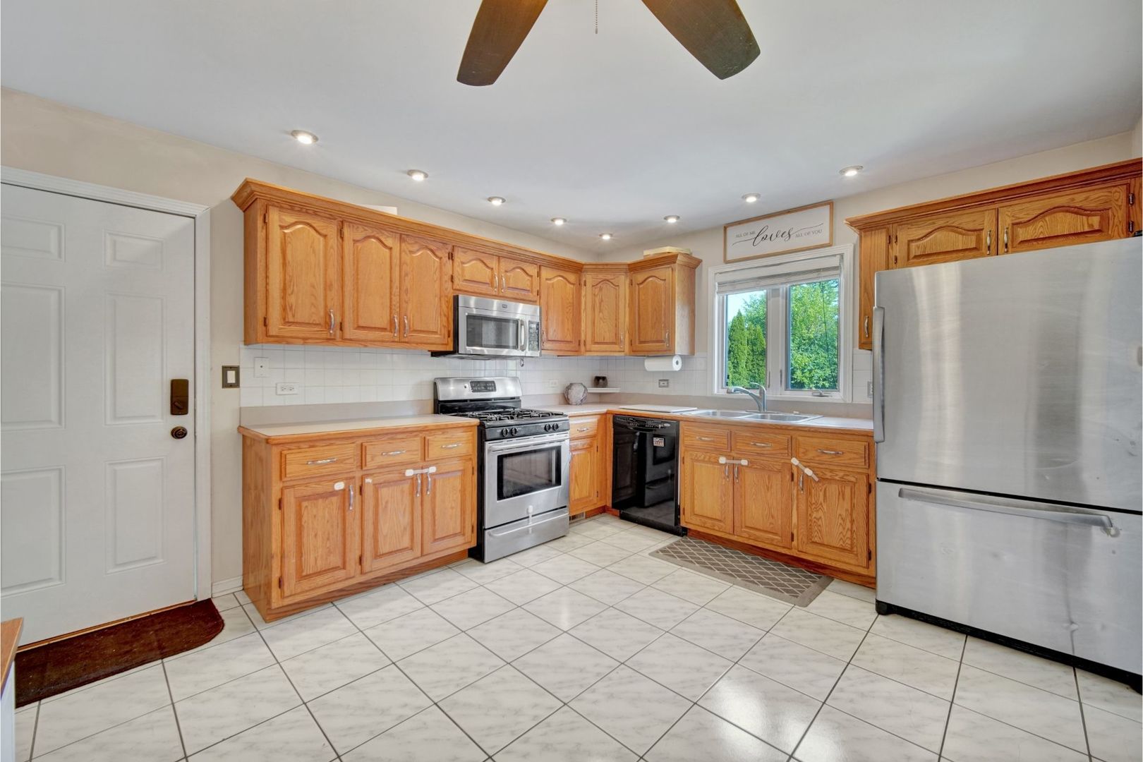 700 Maryknoll Drive, Lockport, IL 60441