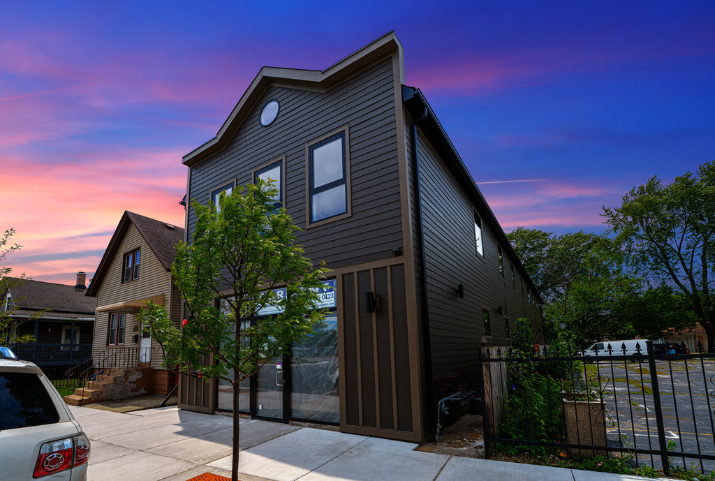 13426 Olde Western Avenue #202, Blue Island, IL 60406