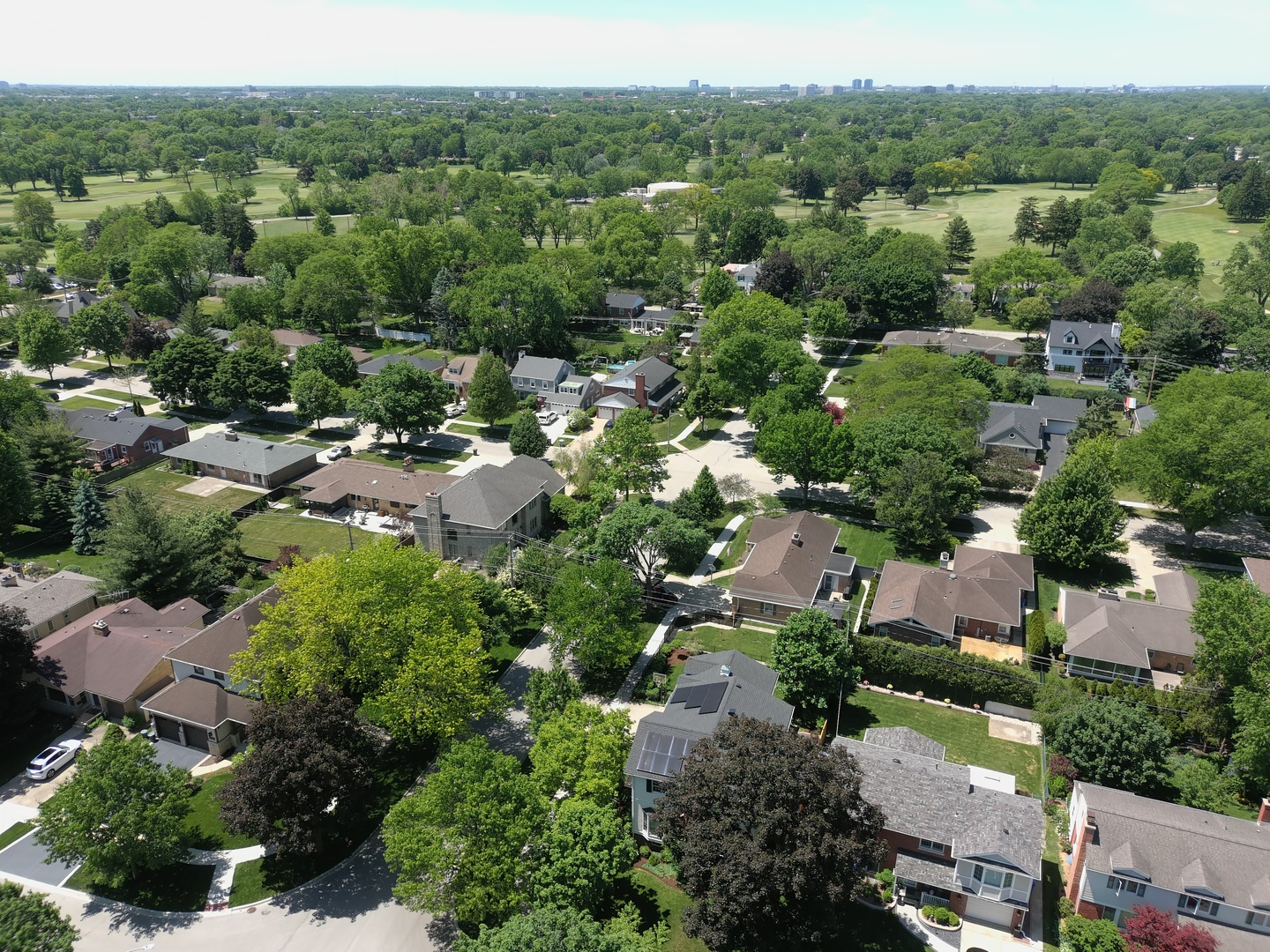418 S Na Wa Ta Avenue, Mount Prospect, IL 60056