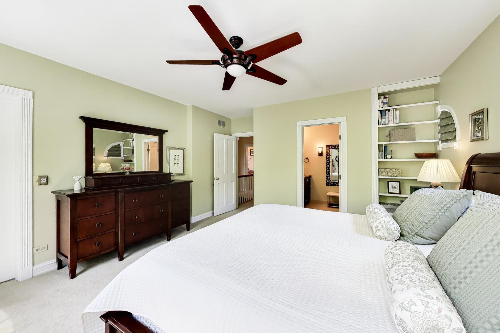 418 S Na Wa Ta Avenue, Mount Prospect, IL 60056