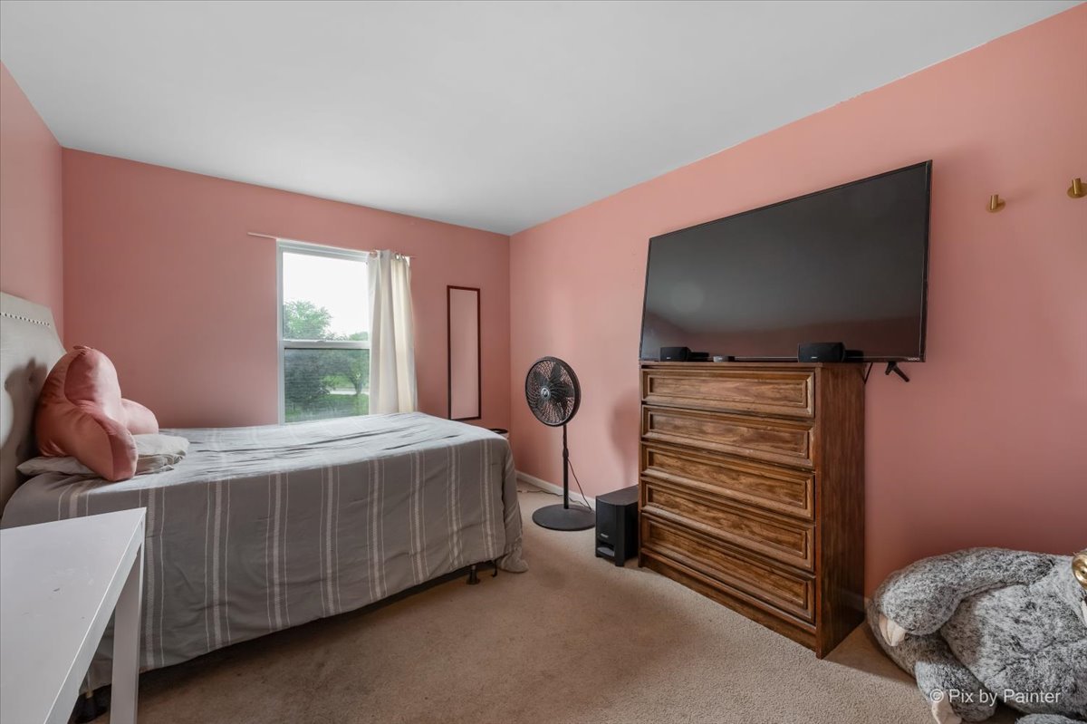 1900 Mayfield Court, Romeoville, IL 60446