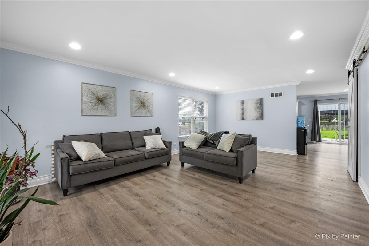 1900 Mayfield Court, Romeoville, IL 60446