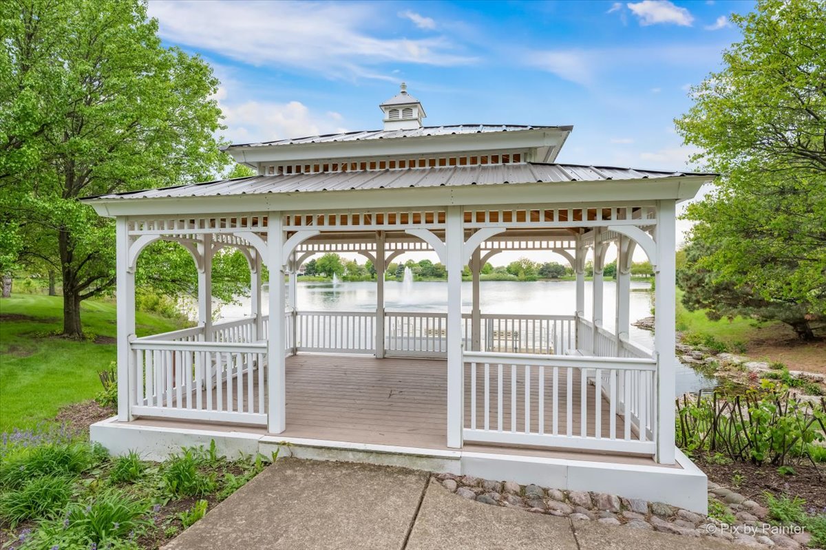 1900 Mayfield Court, Romeoville, IL 60446