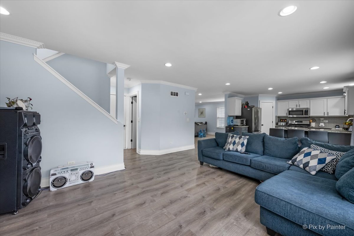 1900 Mayfield Court, Romeoville, IL 60446
