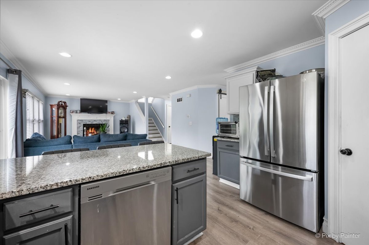 1900 Mayfield Court, Romeoville, IL 60446