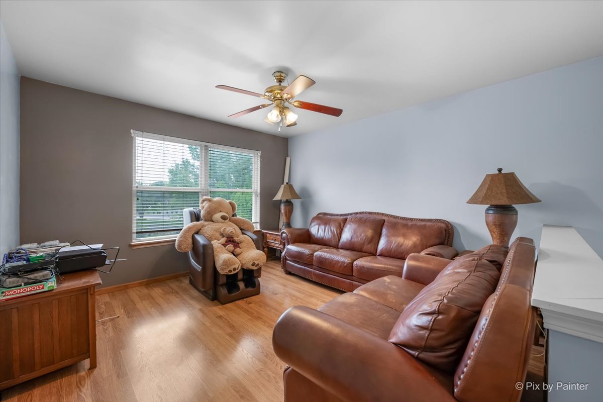 1900 Mayfield Court, Romeoville, IL 60446