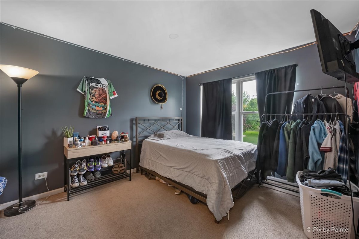 1900 Mayfield Court, Romeoville, IL 60446